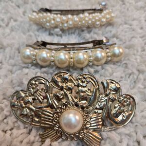 Mixed LOT 3 Barrettes Gold Tone & Pearls